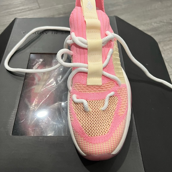 Sia shoe collection. This is a size 6 in women and were made to order. - Picture 2 of 3